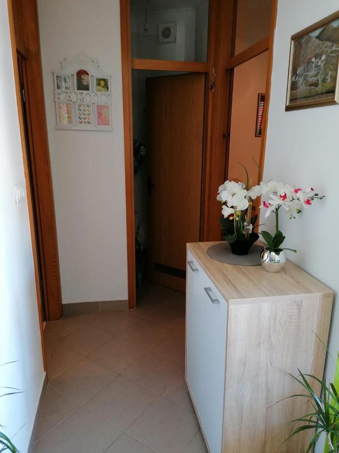Apartment Marija Trogir Exteriör bild